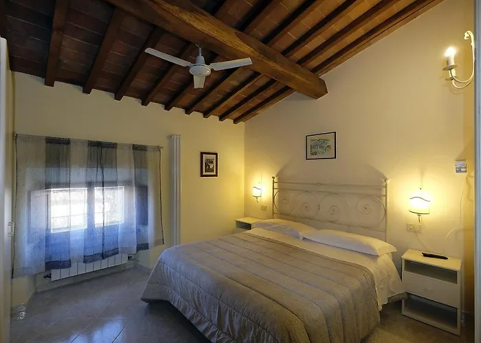 Oliviera Camere